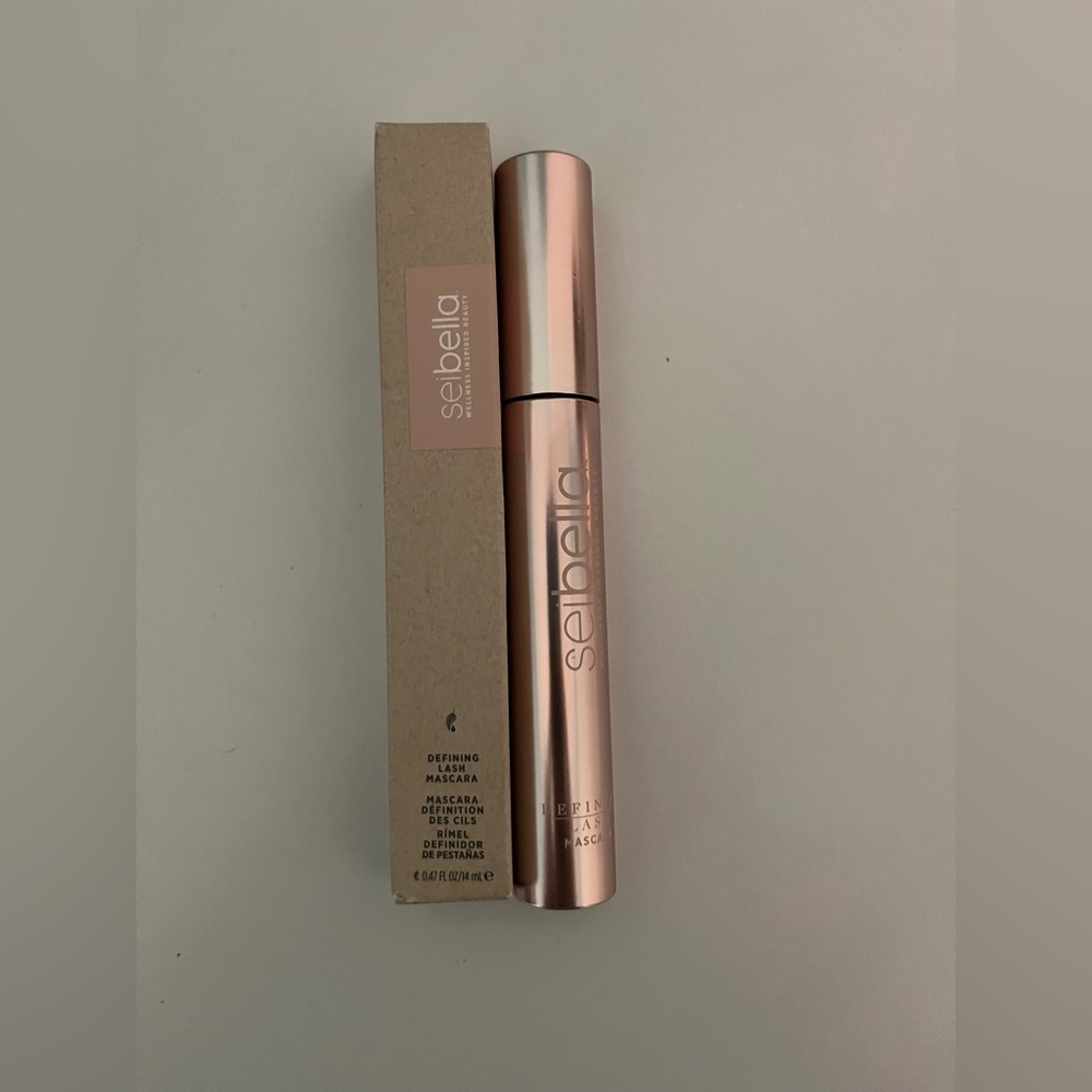 🌸Sei Bella Defining Lash Mascara: Black